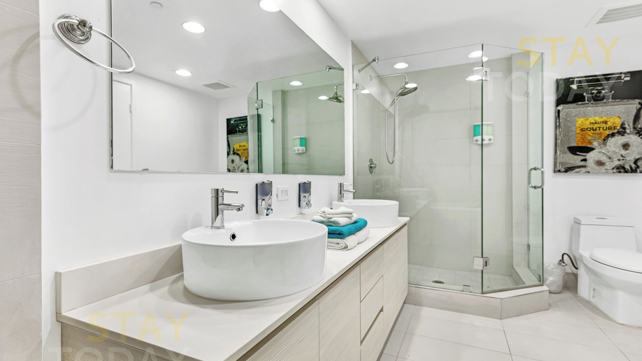 Photo of Bathroom in Hallandale Beach