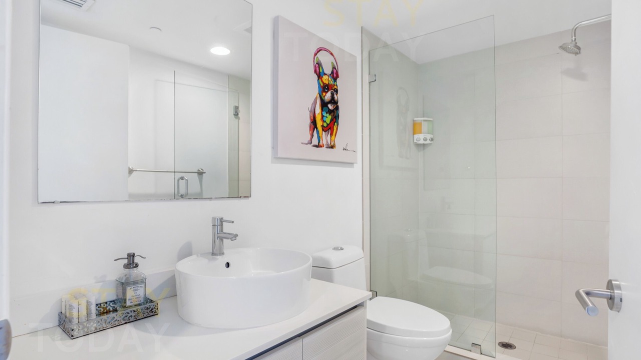 Photo of Bathroom in Hallandale Beach