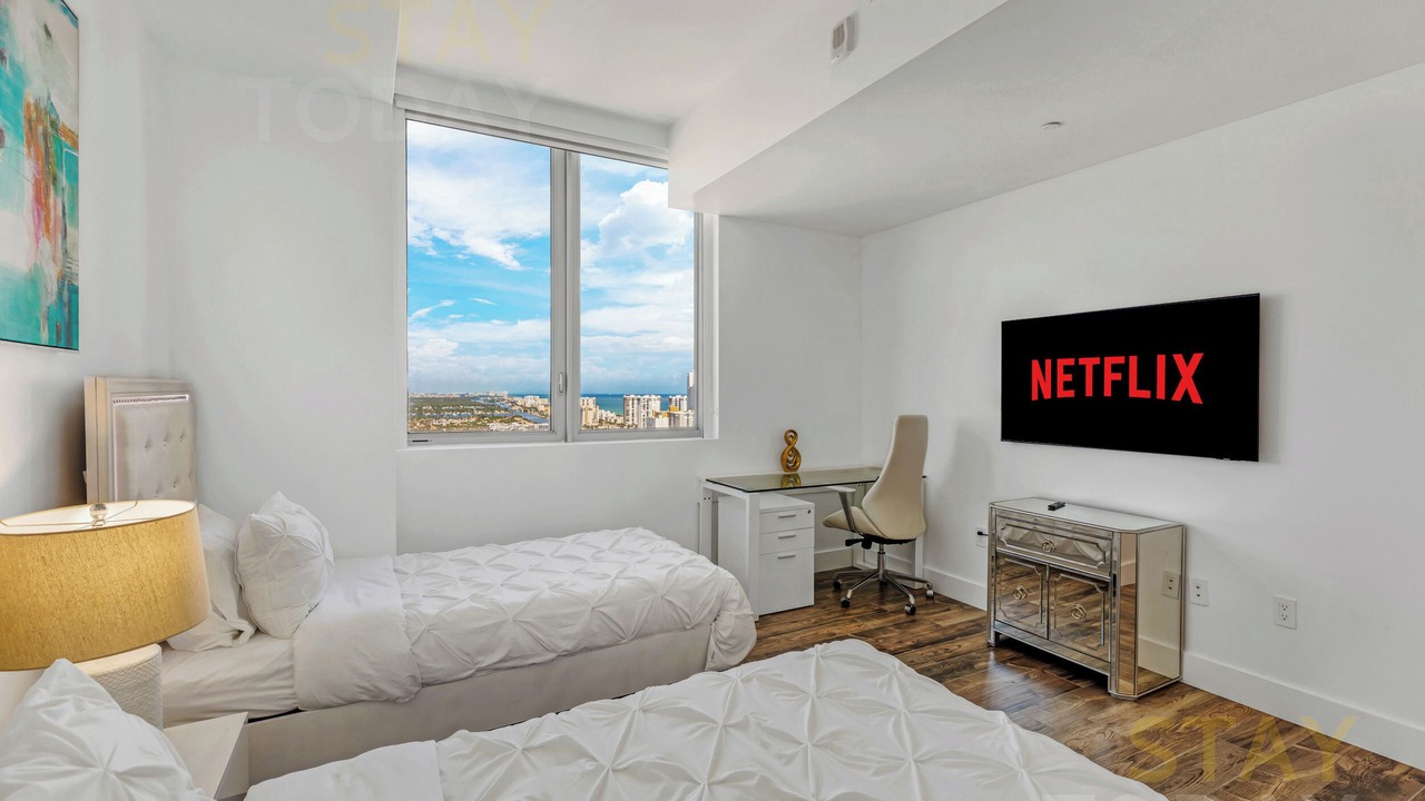Photo of Bedroom in Hallandale Beach