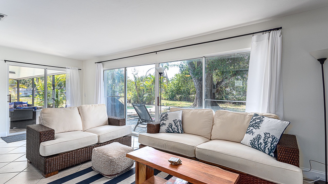 Photo of Livingroom in Coconut Grove