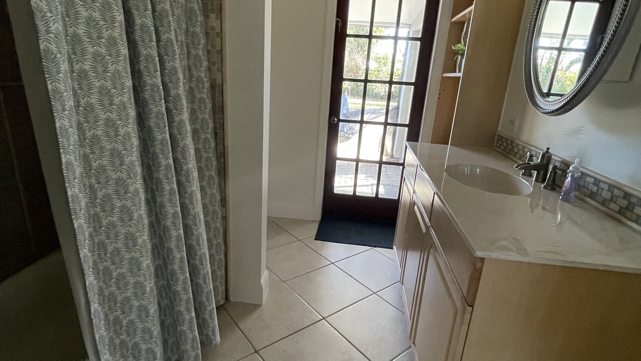 Photo of Bathroom in Coconut Grove