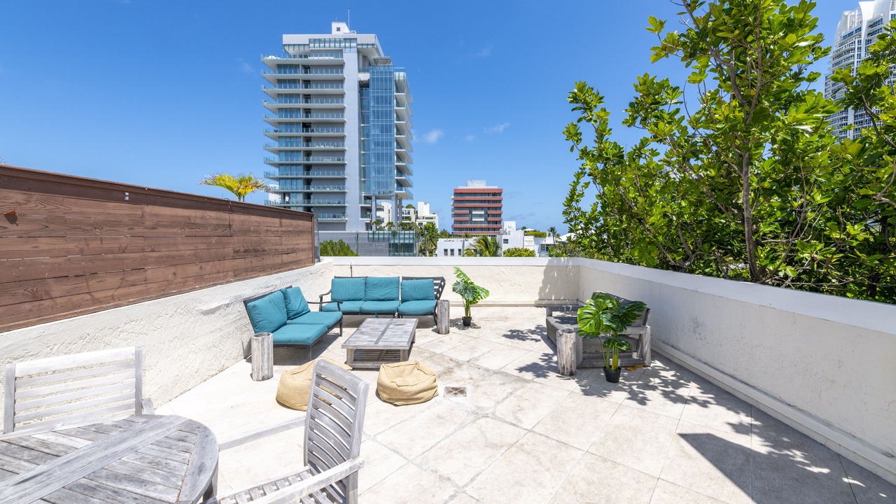 Photo of Patio Balcony in South of Fifth