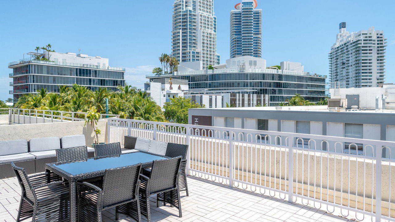Photo of Patio Balcony in South of Fifth