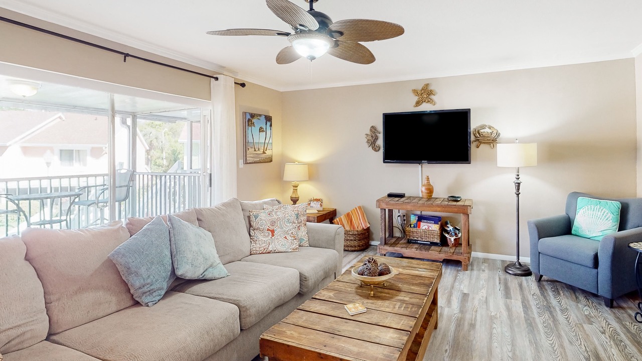 Photo of Livingroom in Bayview
