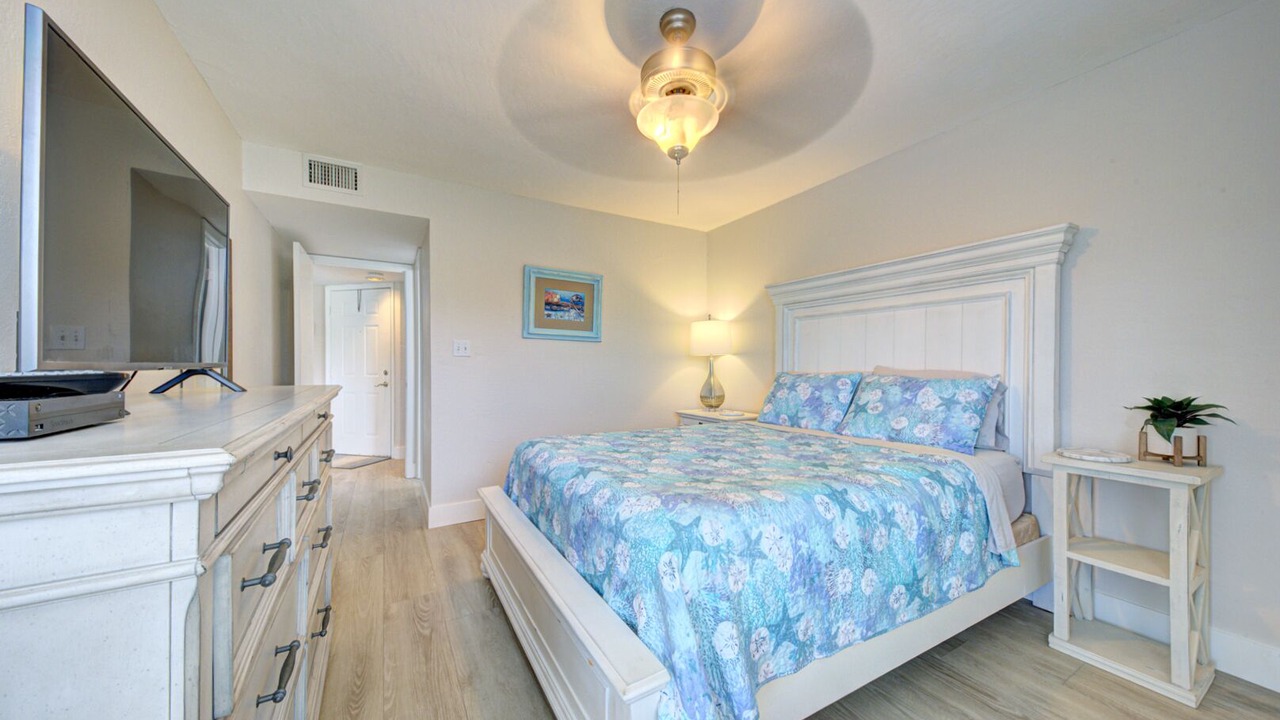 Photo of Bedroom in Ocean Side Village