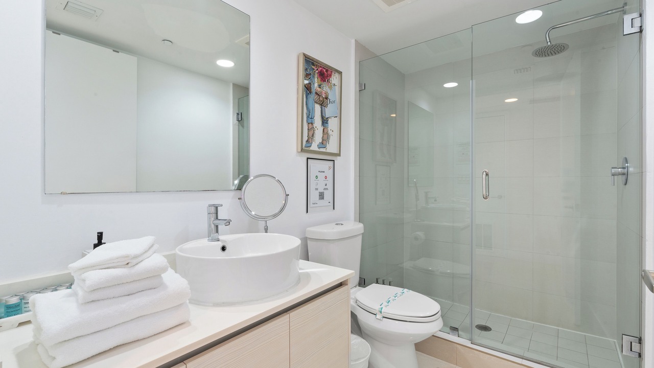 Photo of Bathroom in Hallandale Beach