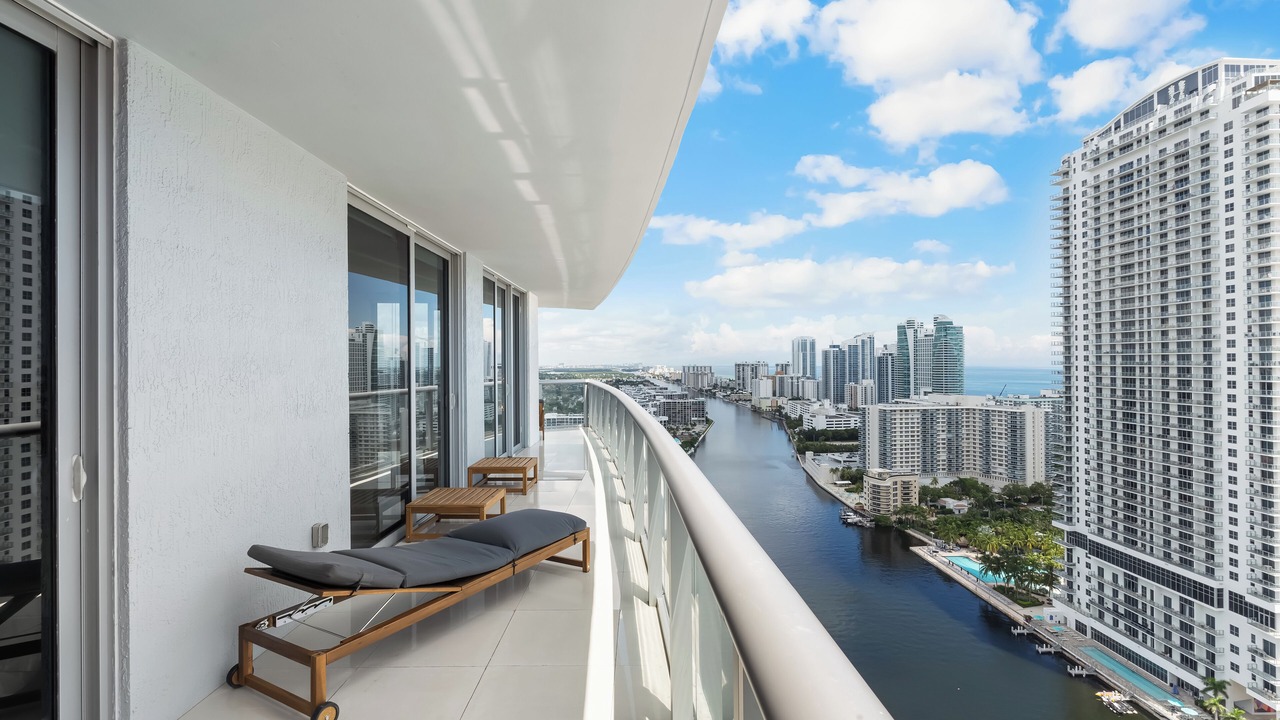 Photo of Patio Balcony in Hallandale Beach