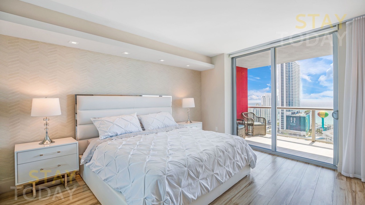 Photo of Bedroom in Hallandale Beach