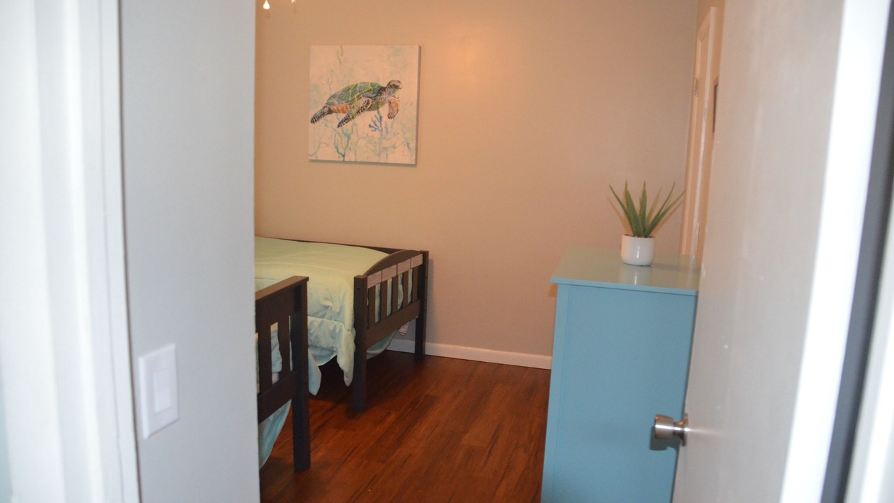 Photo of Bedroom in Enterprise