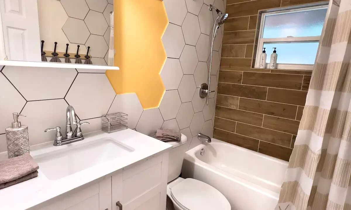 Photo of Bathroom in Alachua