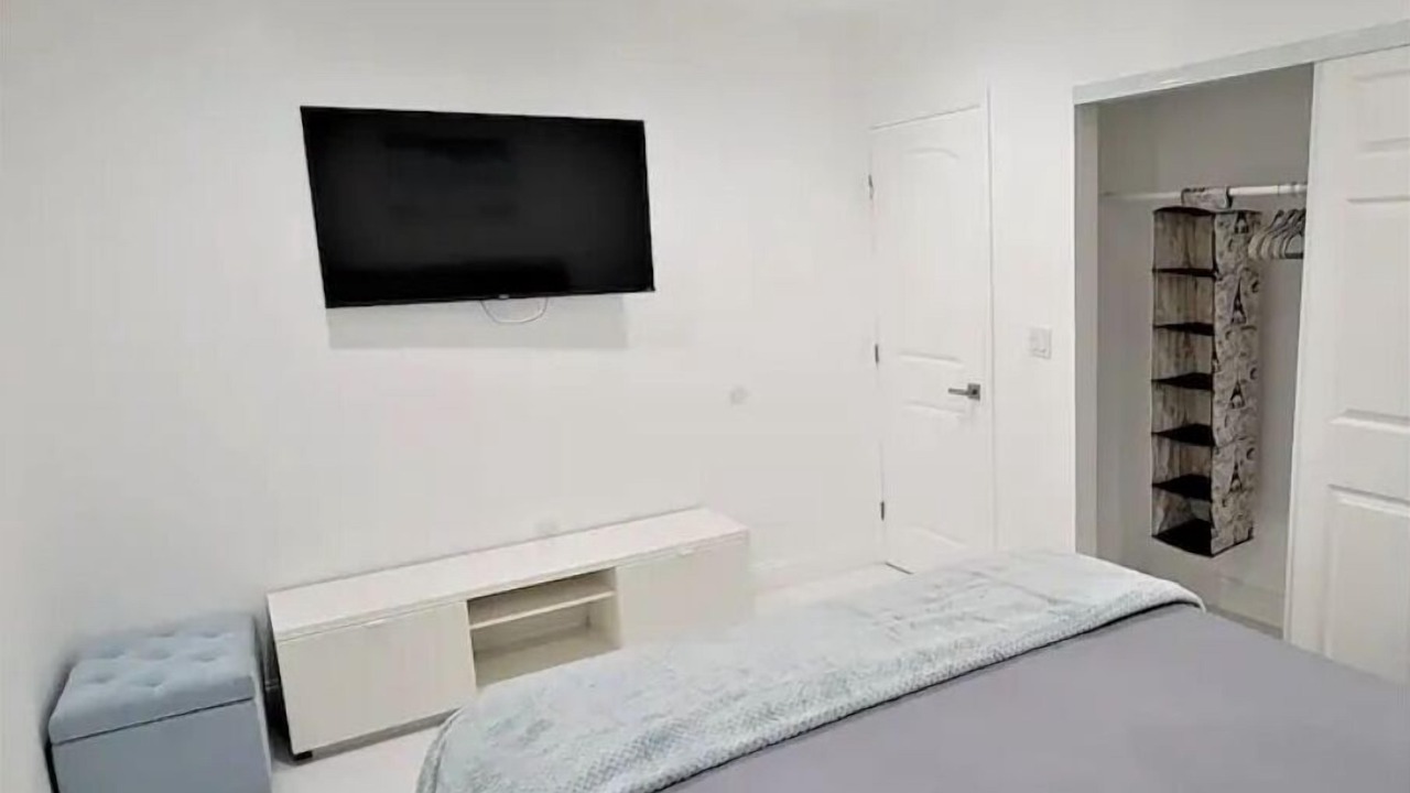 Photo of Bedroom in Coral Springs