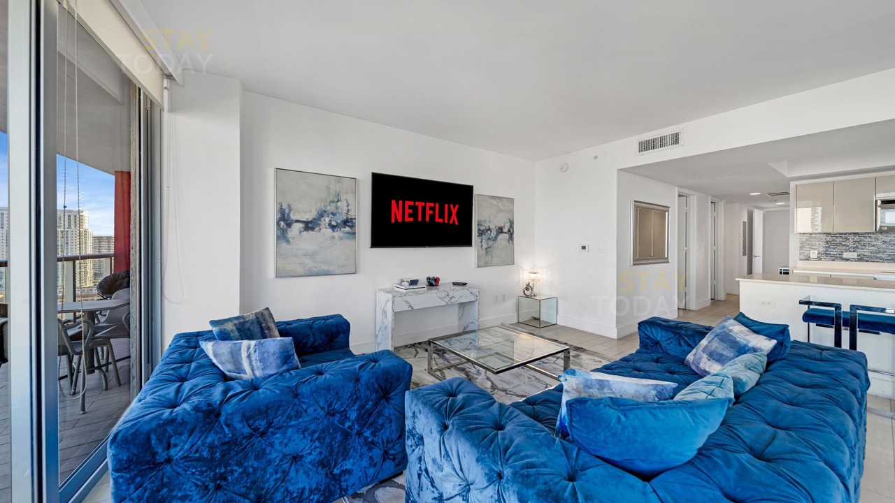 Photo of Livingroom in Hallandale Beach