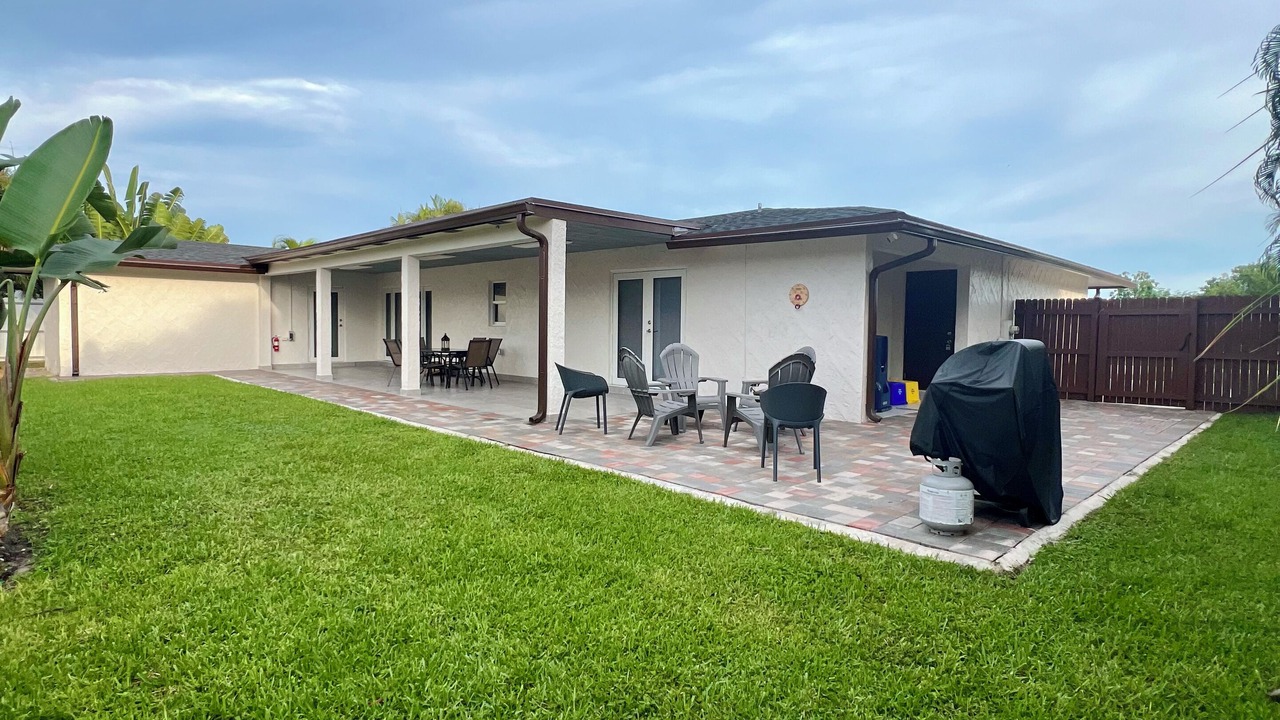 Photo of Patio Balcony in Royal Palm Beach