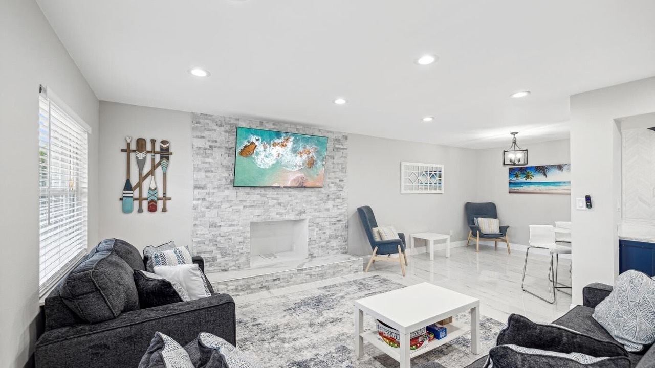 Photo of Livingroom in Bay Crest Park