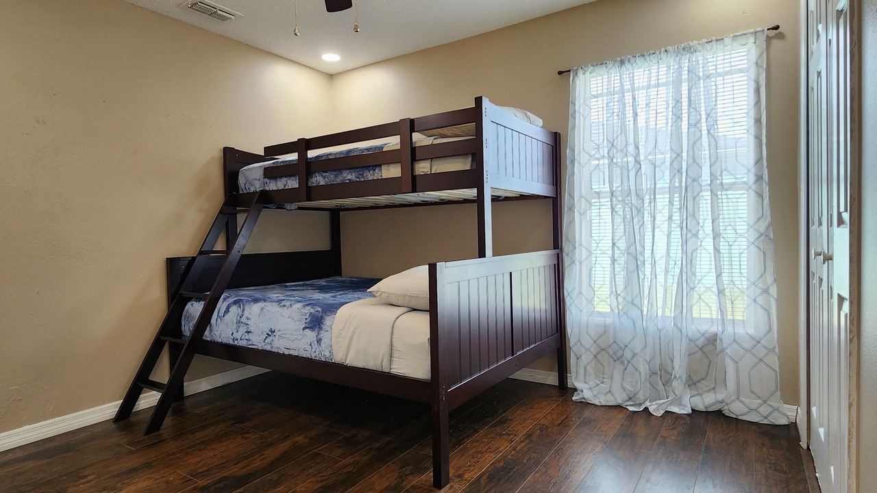 Photo of Bedroom in Poinciana