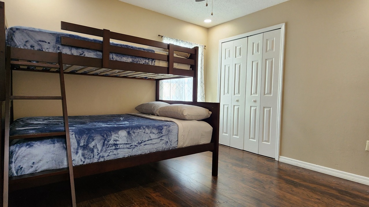 Photo of Bedroom in Poinciana