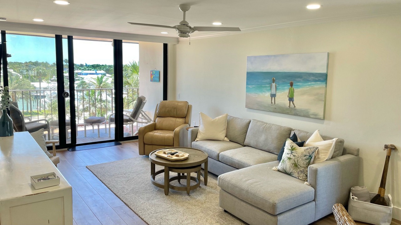 Photo of Livingroom in Tequesta