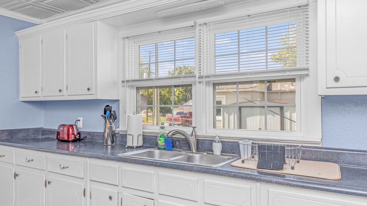 Photo of Kitchen in East Florence