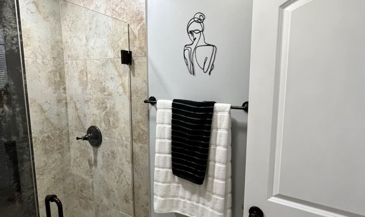 Photo of Bathroom in Hialeah