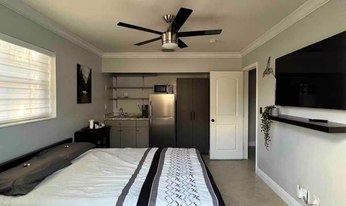 Photo of Bedroom in Hialeah