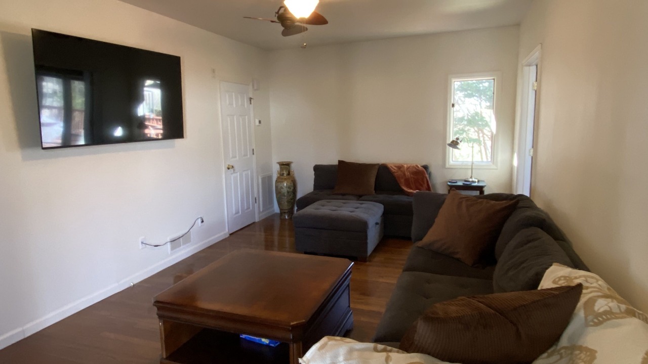 Photo of Livingroom in Cleveland