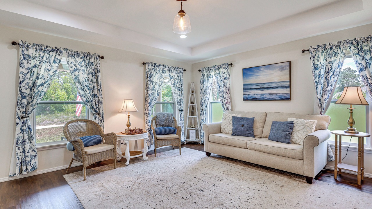 Photo of Livingroom in Eisenhower
