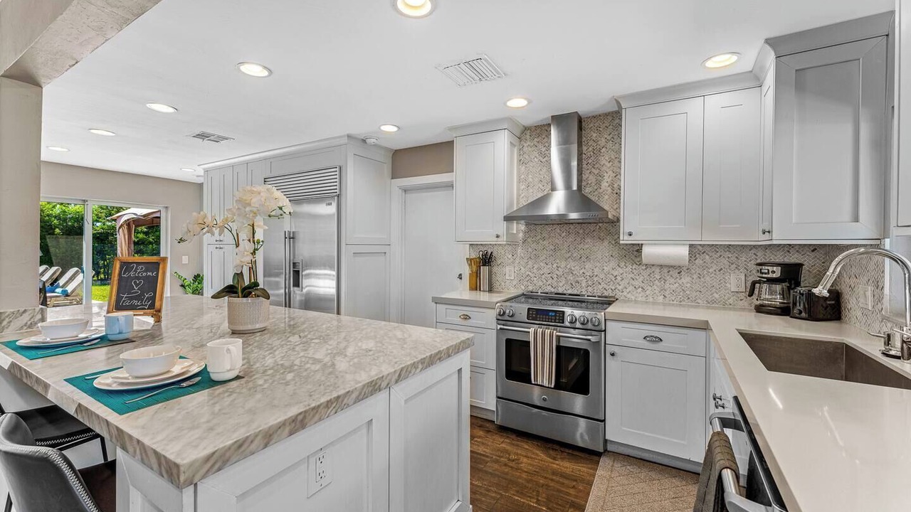 Photo of Kitchen in Lauderdale-by-the-Sea