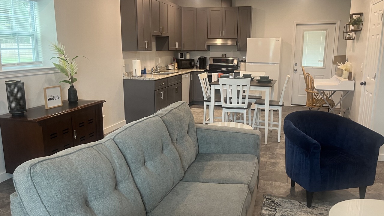 Photo of Livingroom in Northwest Pensacola