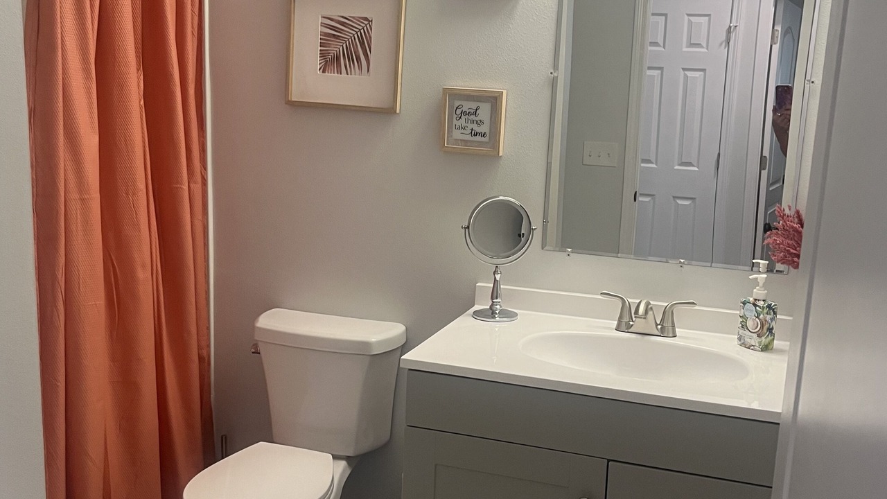 Photo of Bathroom in Northwest Pensacola