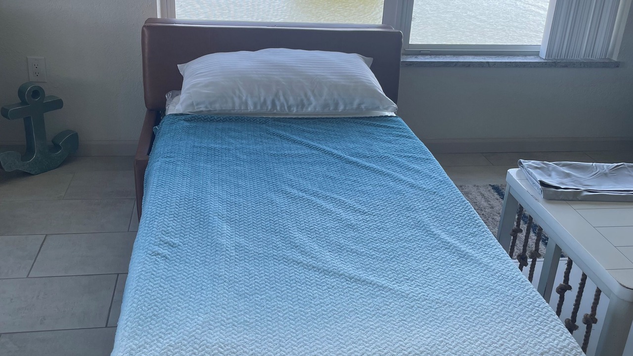 Photo of Bedroom in Cocoa Isles Country Club