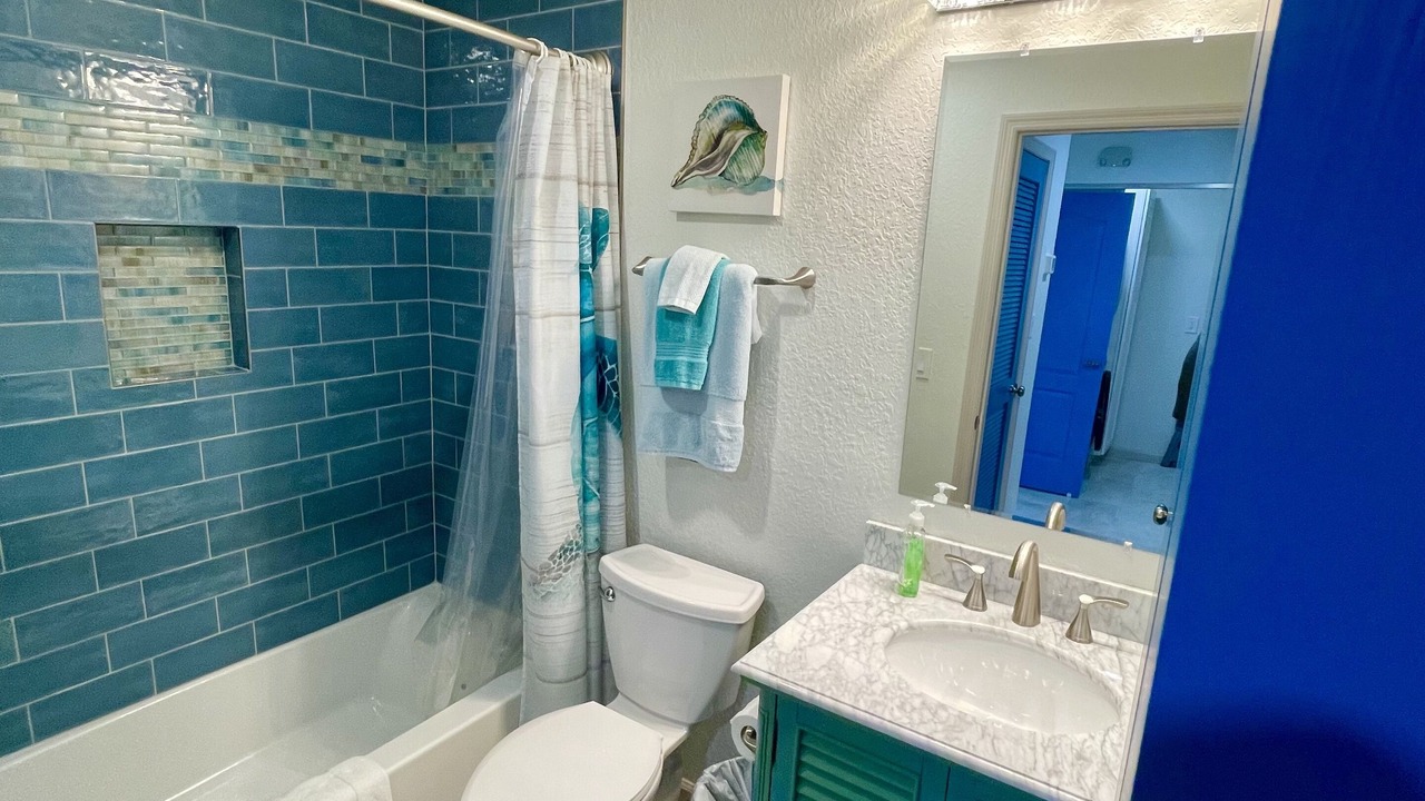 Photo of Bathroom in Cocoa Isles Country Club