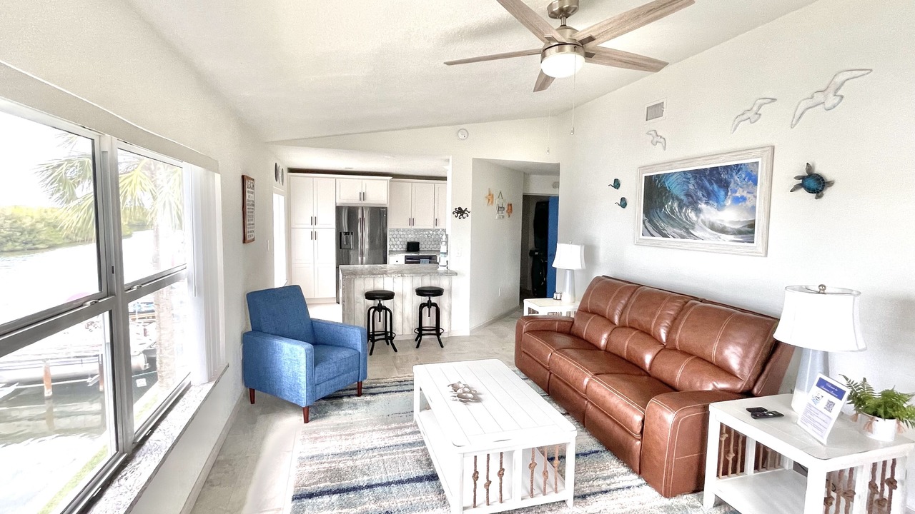 Photo of Livingroom in Cocoa Isles Country Club