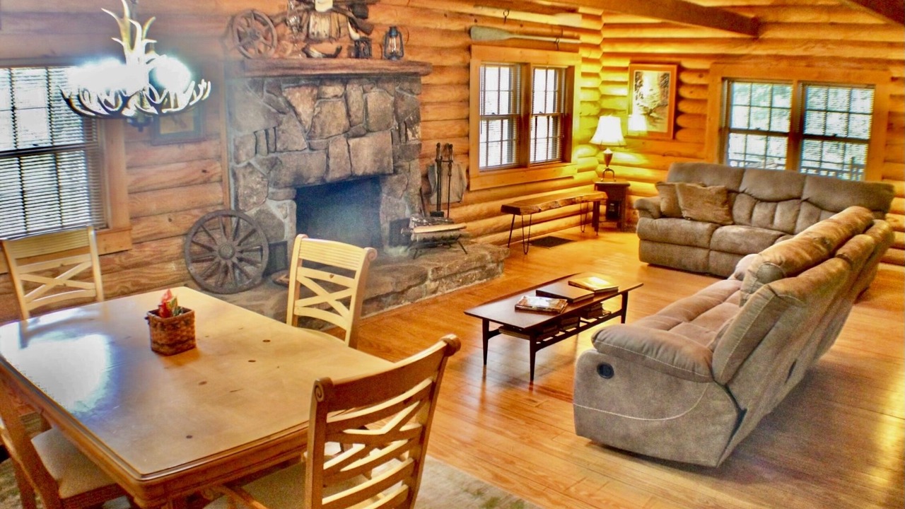 Photo of Bedroom in Blairsville