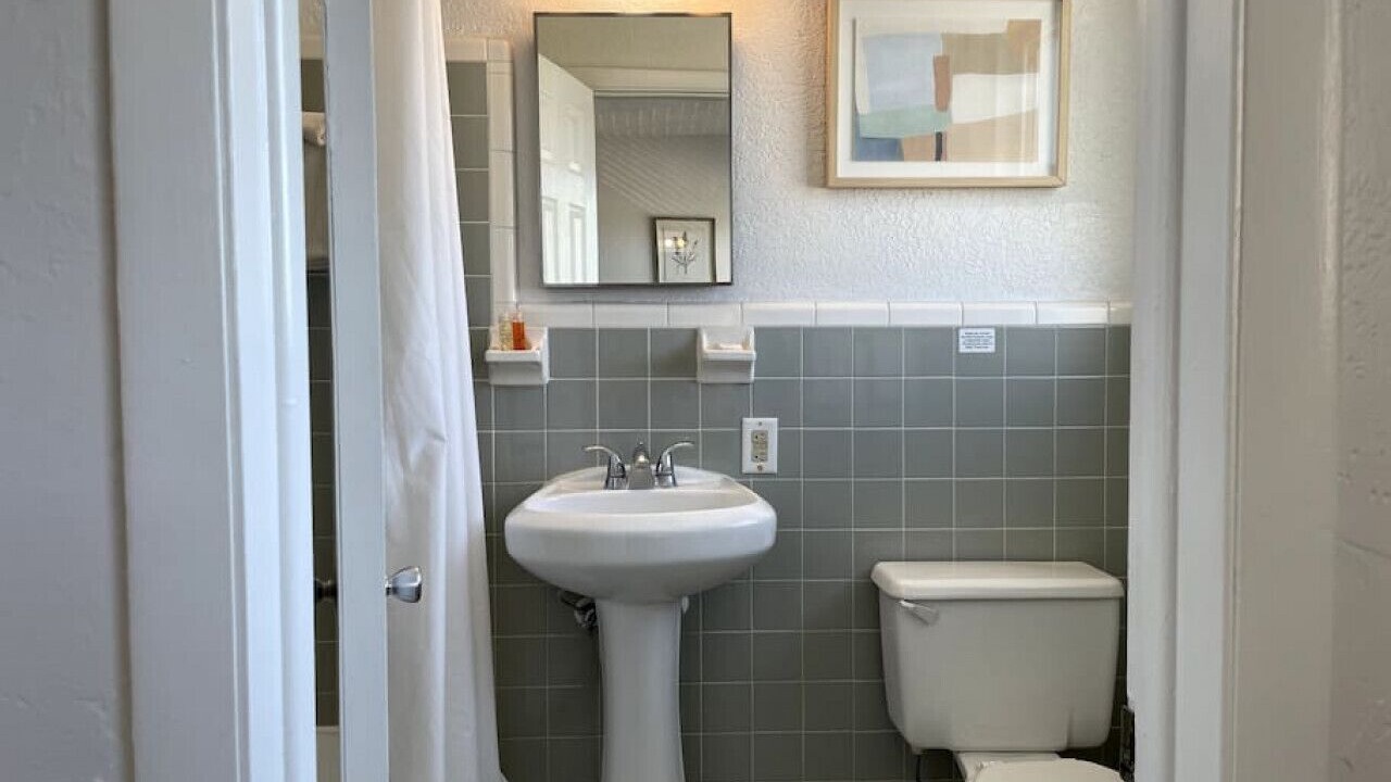 Photo of Bathroom in Bay Esplanade