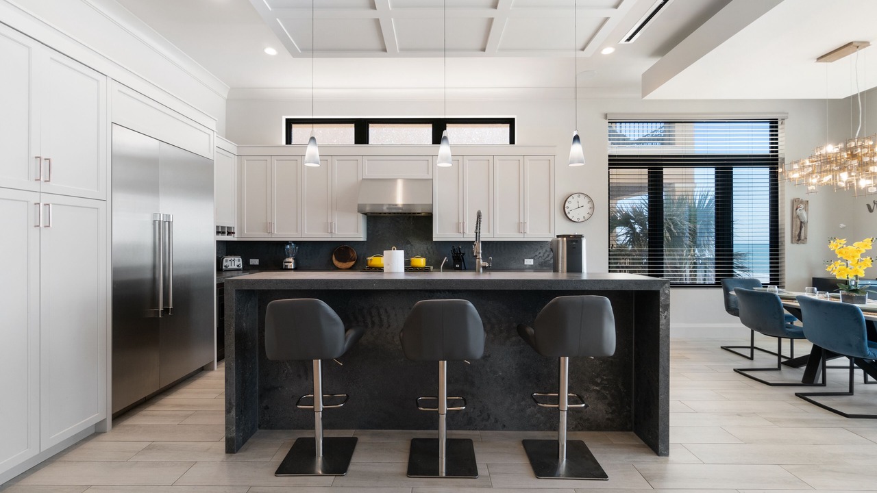 Photo of Kitchen in Mid Island