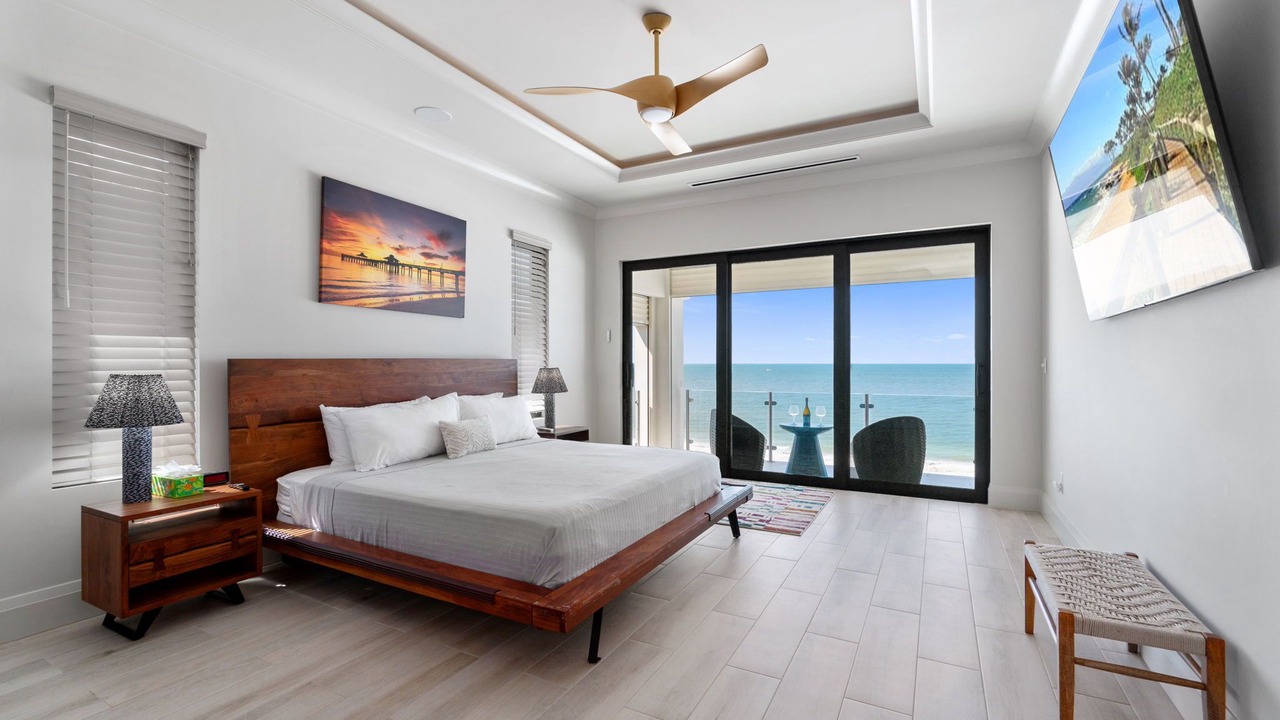 Photo of Bedroom in Mid Island