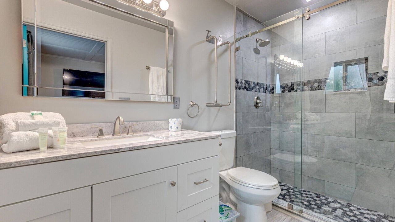 Photo of Bathroom in Lakewood Park