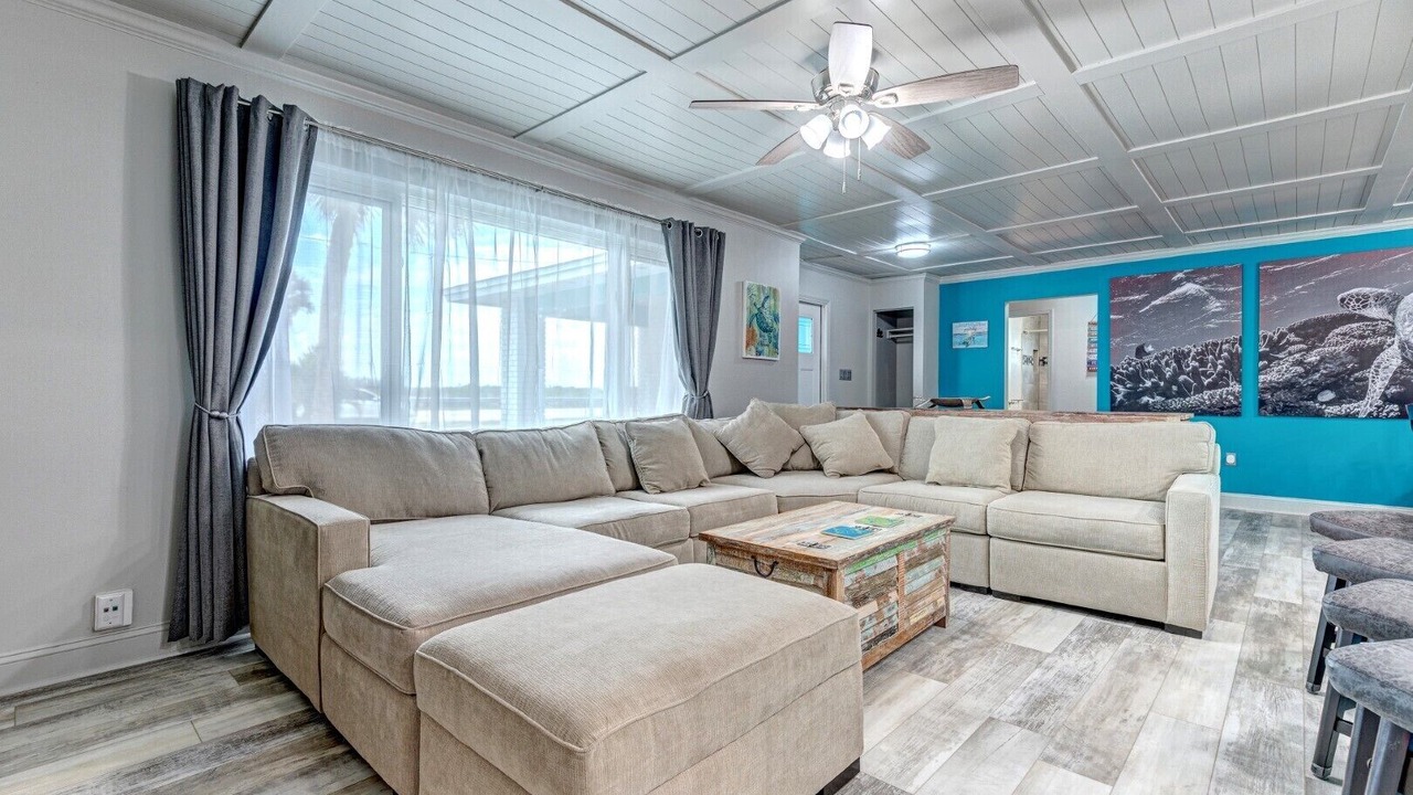 Photo of Livingroom in Lakewood Park