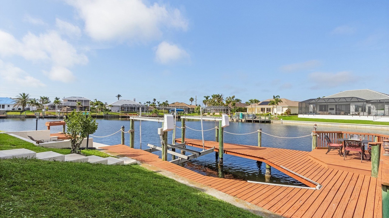 Photo of Outdoor in Pelican