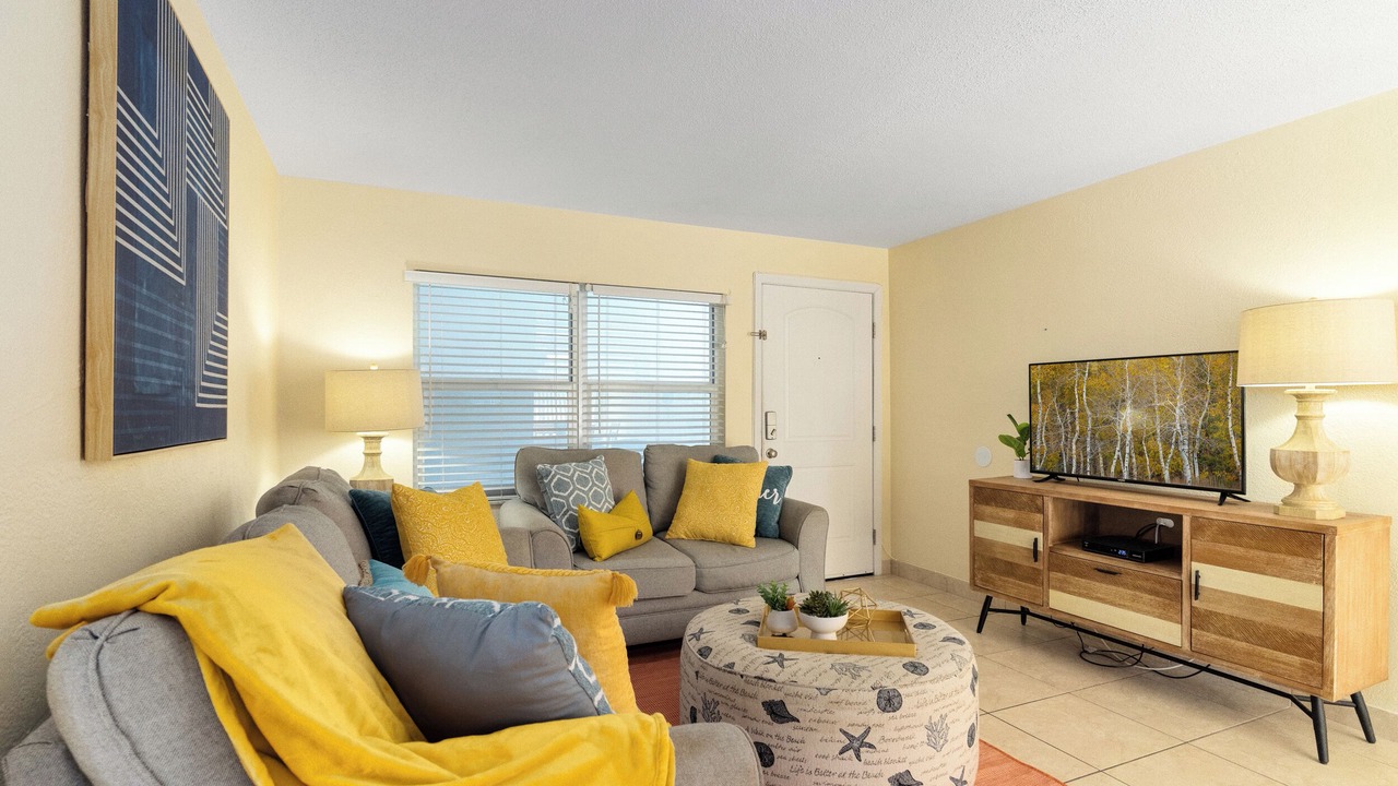 Photo of Livingroom in Indian Harbour Beach
