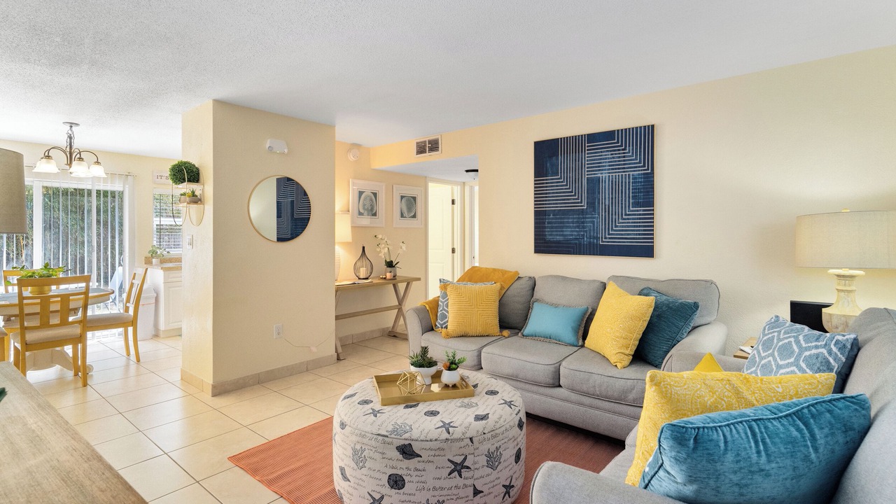 Photo of Livingroom in Indian Harbour Beach