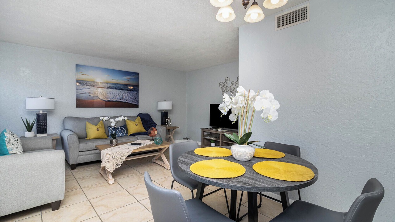 Photo of Livingroom in Indian Harbour Beach
