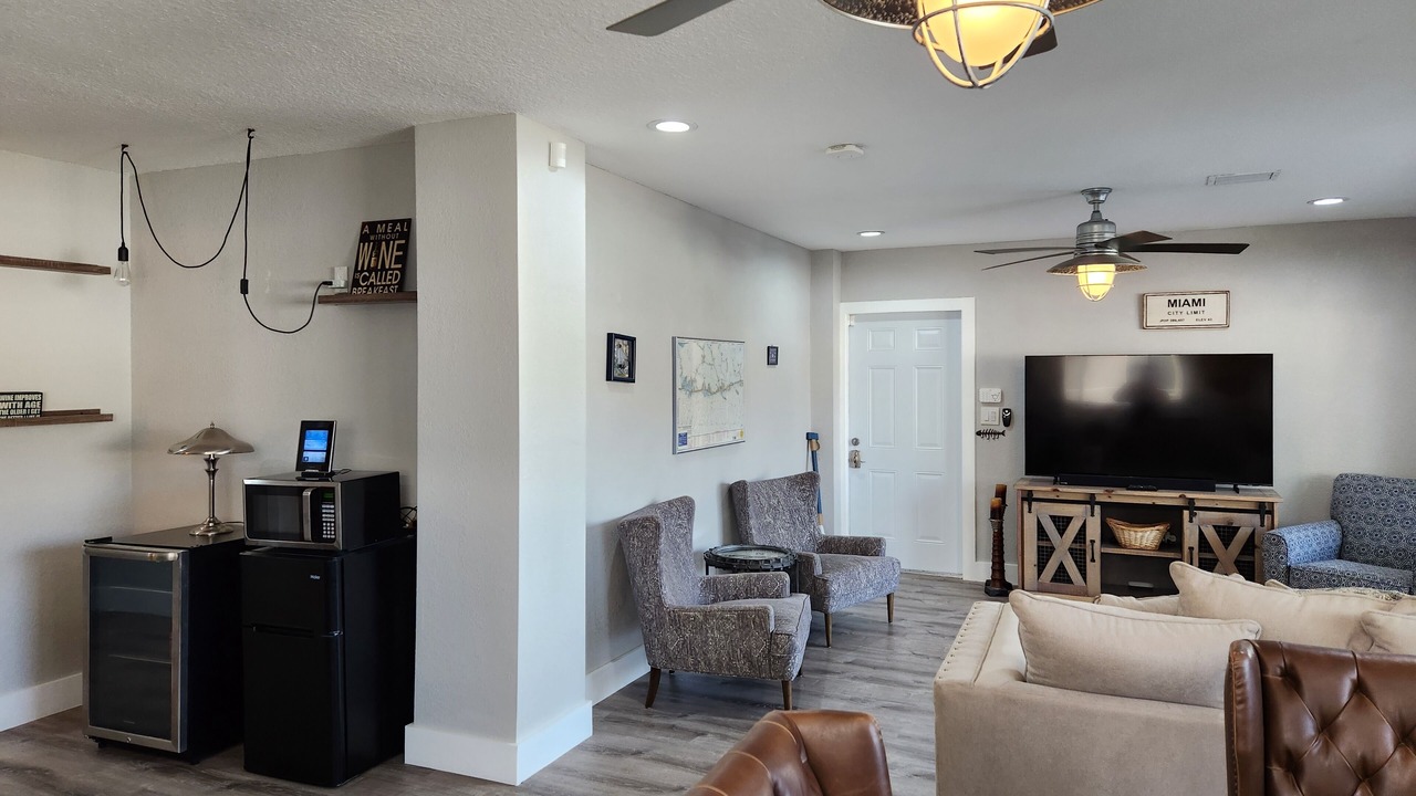 Photo of Livingroom in Cross Key Waterways