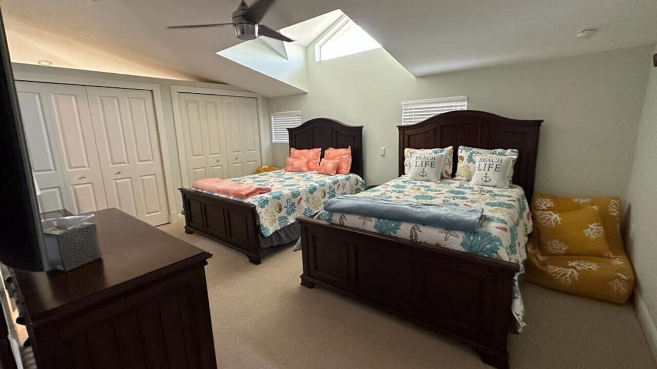 Photo of Bedroom in Indian Waterways