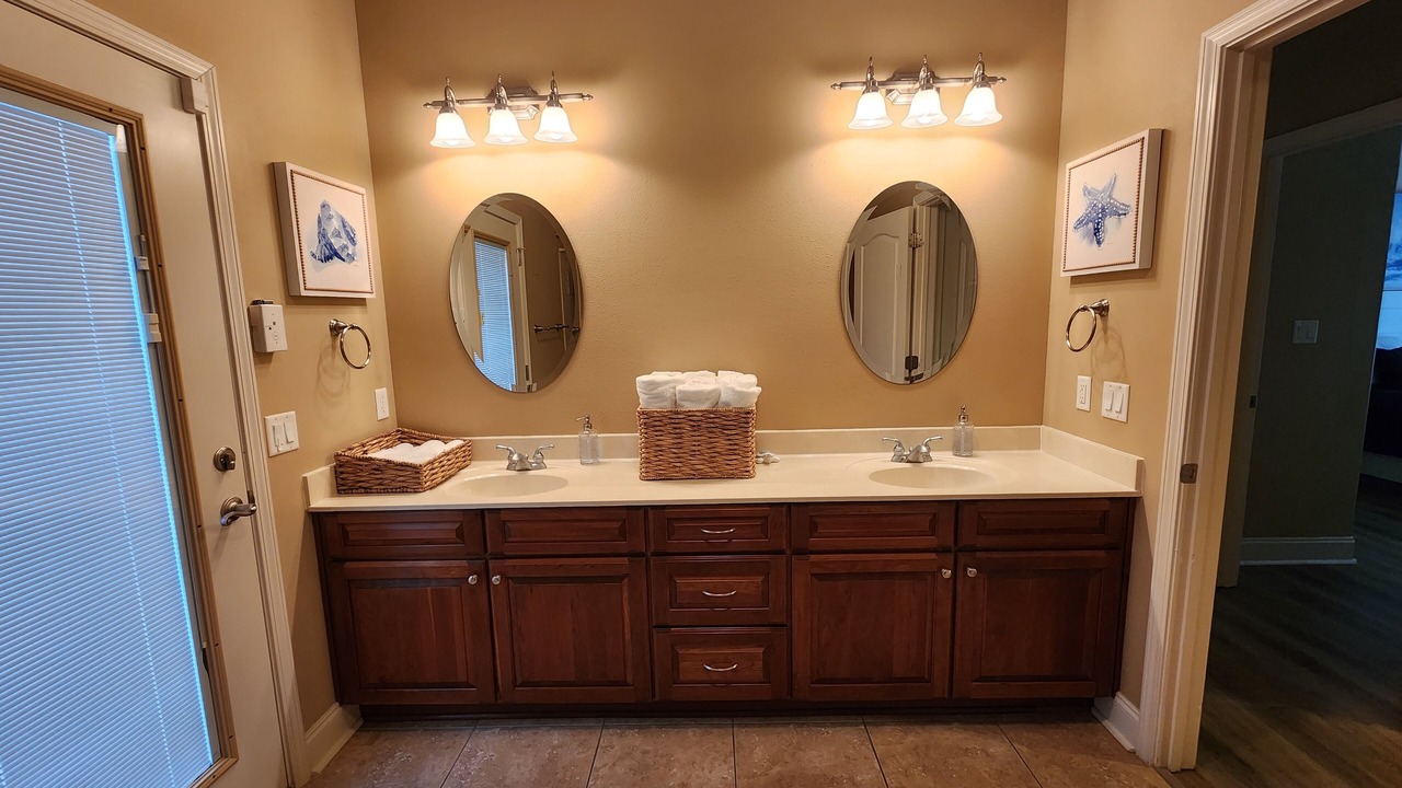 Photo of Bathroom in Niceville