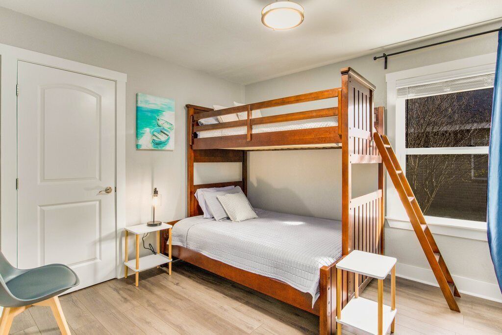 Photo of Bedroom in Gulf Breeze
