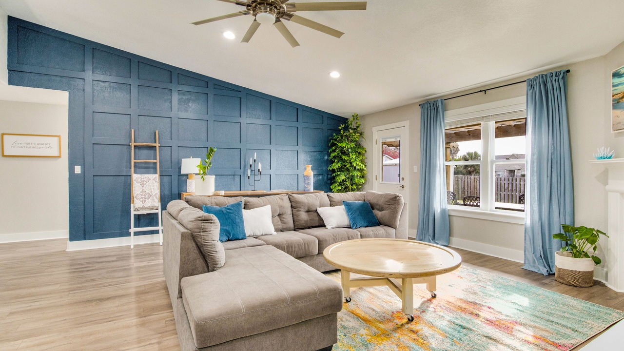 Photo of Livingroom in Gulf Breeze