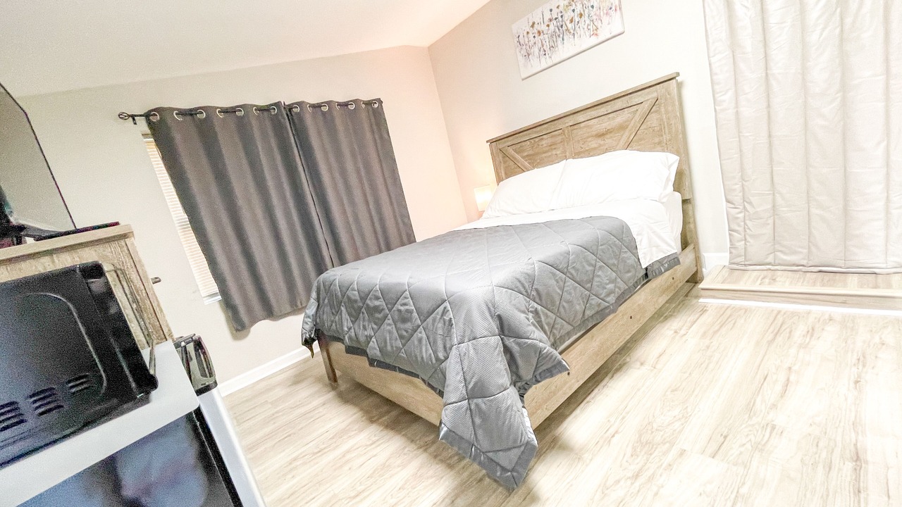 Photo of Bedroom in Pinellas Park
