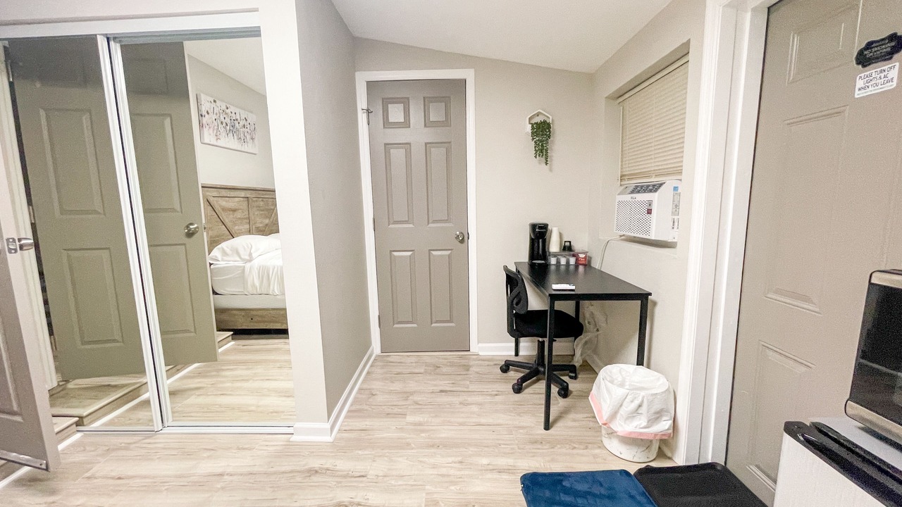 Photo of Bedroom in Pinellas Park