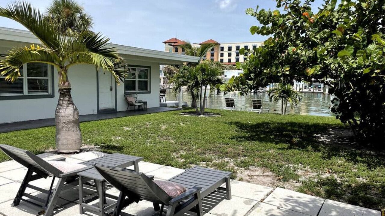 Photo of Patio Balcony in Bay Esplanade